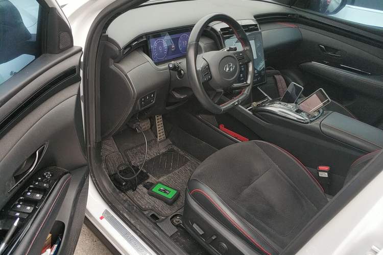 Used Hyundai Tucson 2022 Tucson L 1.5T DCT LUX Prestige Edition N Line Interior 3
