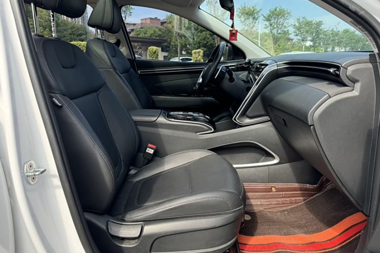 Used Hyundai Tucson 2022 Tucson L 2.0L Hybrid - Prestige Edition Interior 7