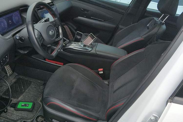 Used Hyundai Tucson 2022 Tucson L 1.5T DCT LUX Prestige Edition N Line Left Front Seat