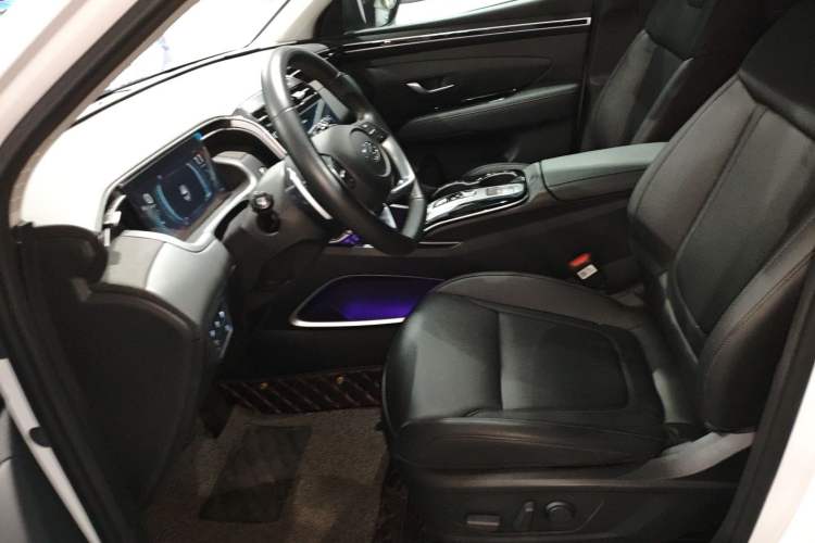 Used Hyundai Tucson 2022 Tucson L 1.5T DCT LUX Prestige Edition N Line Left Front Seat