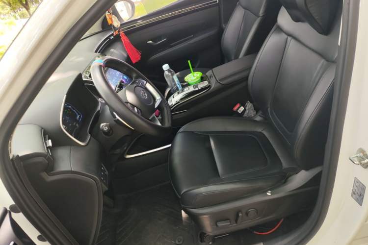 Used Hyundai Tucson 2022 Tucson L 1.5T DCT LUX Prestige Edition N Line Left Front Seat