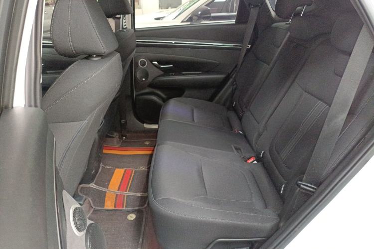 Used Hyundai Tucson 2022 Tucson L 2.0L Hybrid – Smart Enjoyment Version Left Rear Seat