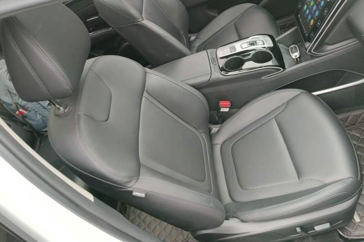 Used Hyundai Tucson 2022 Tucson L 1.5T DCT LUX Prestige Edition N Line Right Front Seat