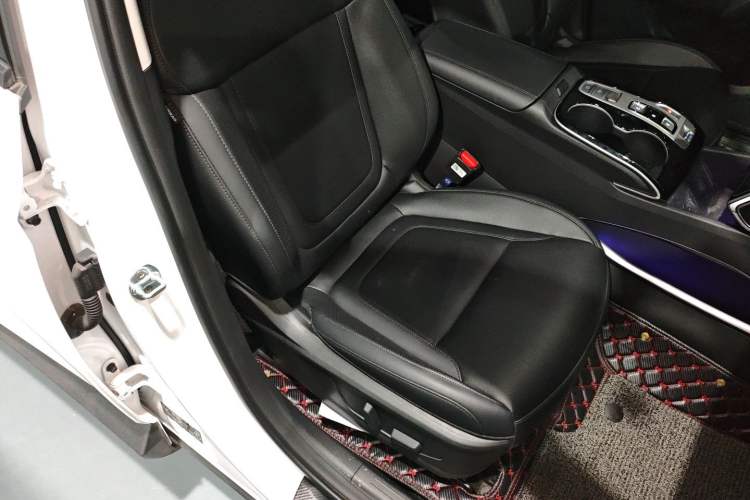 Used Hyundai Tucson 2022 Tucson L 1.5T DCT LUX Prestige Edition N Line Right Front Seat
