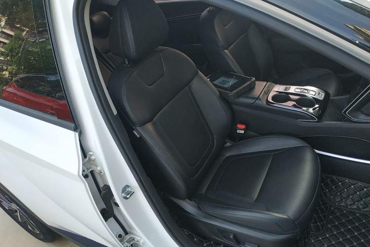 Used Hyundai Tucson 2022 Tucson L 2.0L Hybrid · Flagship Edition Right Front Seat
