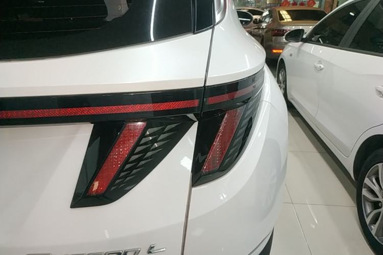 Used Hyundai Tucson 2022 Tucson L 2.0L Hybrid - Prestige Edition Right Rear Taillight