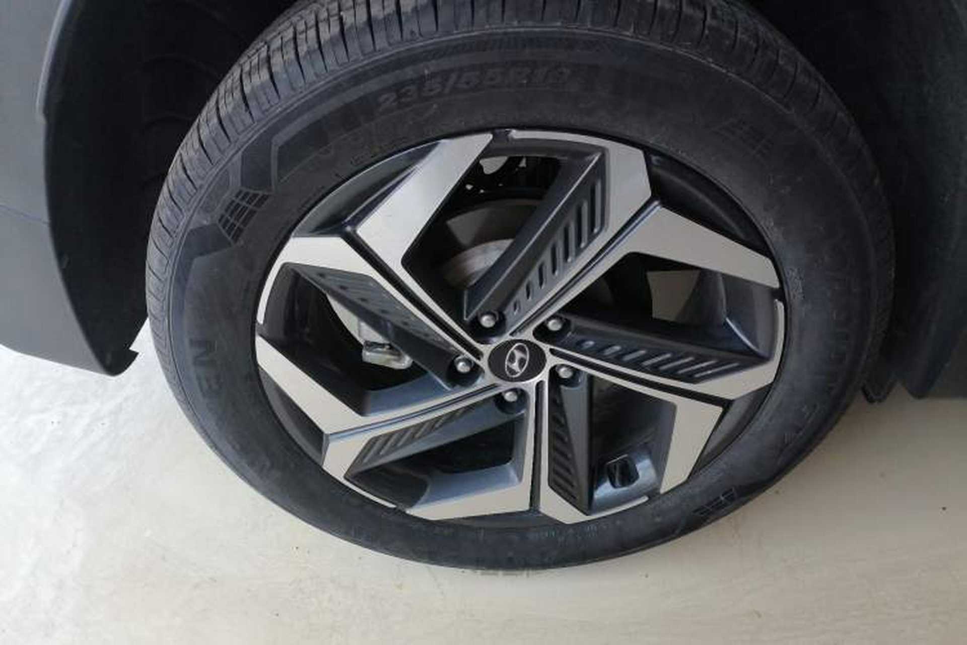Used Hyundai Tucson 2022 Tucson L 1.5T DCT LUX Prestige Edition N Line Right Rear Wheel Hub