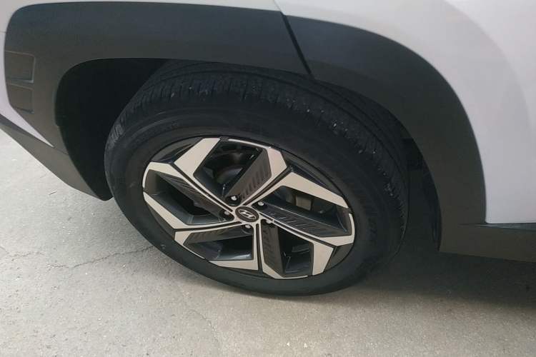 Used Hyundai Tucson 2022 Tucson L 1.5T DCT LUX Prestige Edition N Line Right Rear Wheel Hub