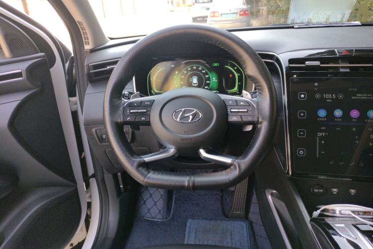 Used Hyundai Tucson 2022 Tucson L 2.0L Hybrid – Smart Enjoyment Version Steering Wheel