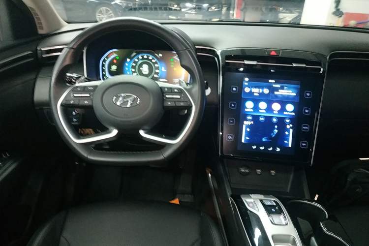 Used Hyundai Tucson 2022 Tucson L 1.5T DCT LUX Prestige Edition N Line Steering Wheel