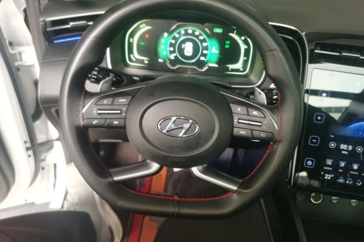 Used Hyundai Tucson 2022 Tucson L 2.0L Hybrid – Smart Enjoyment Version Steering Wheel
