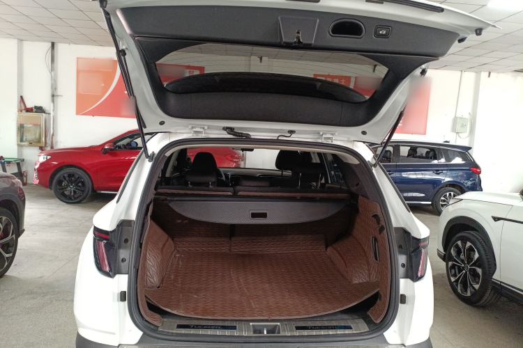Used Hyundai Tucson 2022 Tucson L 2.0L Hybrid – Smart Enjoyment Version Trunk