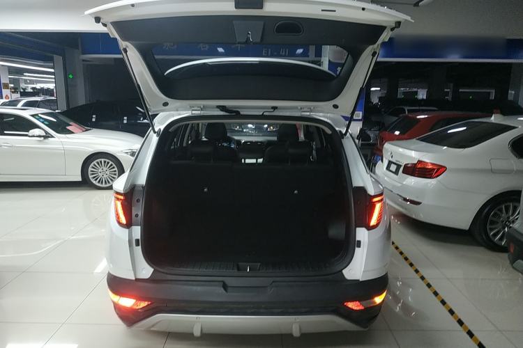 Used Hyundai Tucson 2022 Tucson L 1.5T DCT LUX Prestige Edition N Line Trunk
