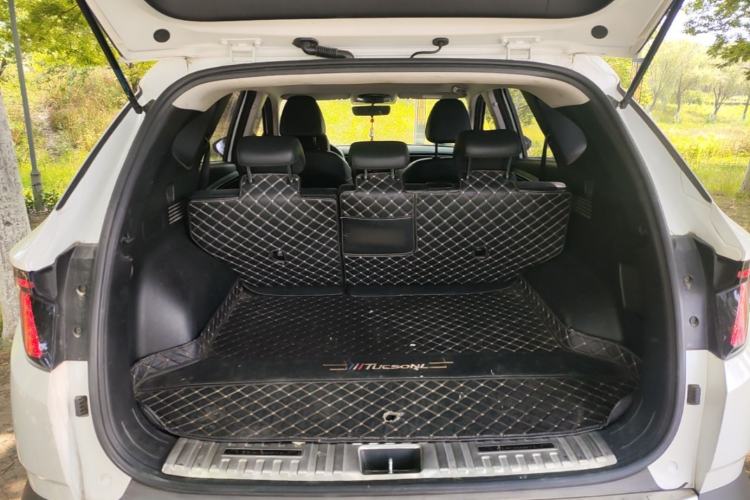 Used Hyundai Tucson 2022 Tucson L 1.5T DCT LUX Prestige Edition N Line Trunk