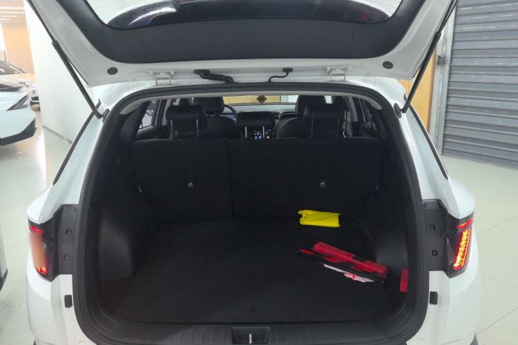 Used Hyundai Tucson 2022 Tucson L 1.5T DCT LUX Prestige Edition N Line Trunk