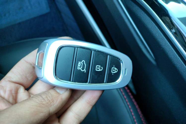Used Hyundai Tucson 2022 Tucson L 2.0L Hybrid – Smart Enjoyment Version Vehicle Key
