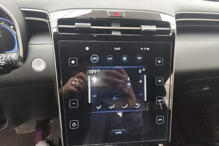 Used Hyundai Tucson 2023 Tucson L 1.5T Automatic Two-Wheel Drive DLX Luxury Edition Audio And AC Panel