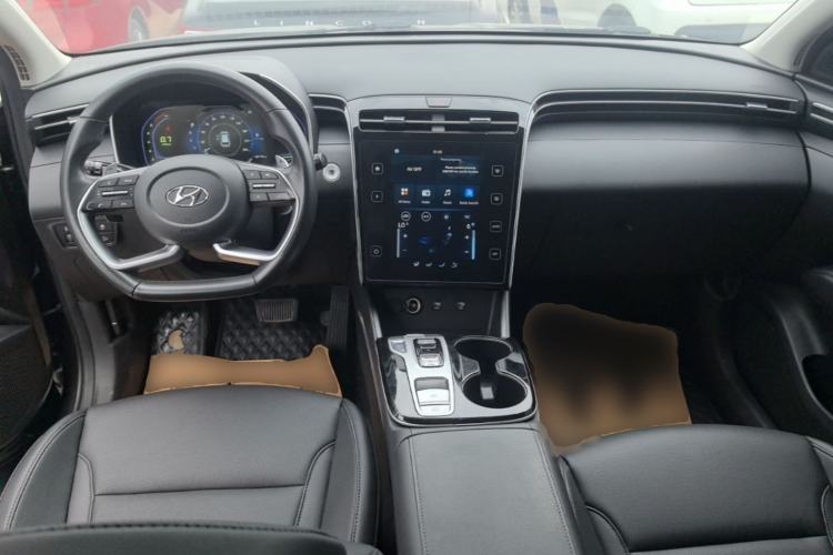 Used Hyundai Tucson 2023 Tucson L 1.5T Automatic Two-Wheel Drive GLX Elite Edition Center Console