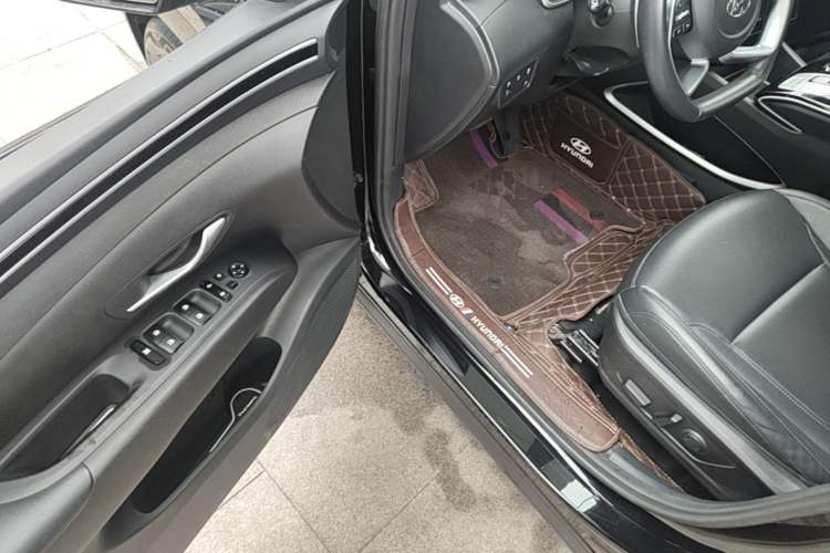 Used Hyundai Tucson 2023 Tucson L 1.5T Automatic Two-Wheel Drive DLX Luxury Edition Driver Seat