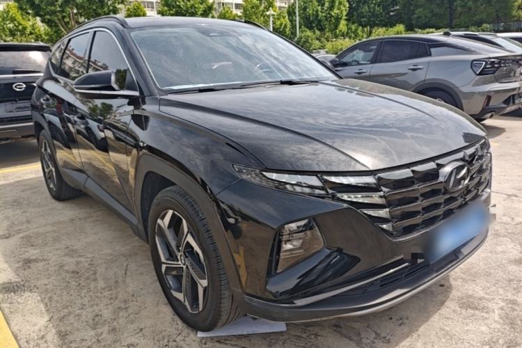 Used Hyundai Tucson 2023 Tucson L 1.5T Automatic Two-Wheel Drive DLX Luxury Edition Front Right 45 Deg