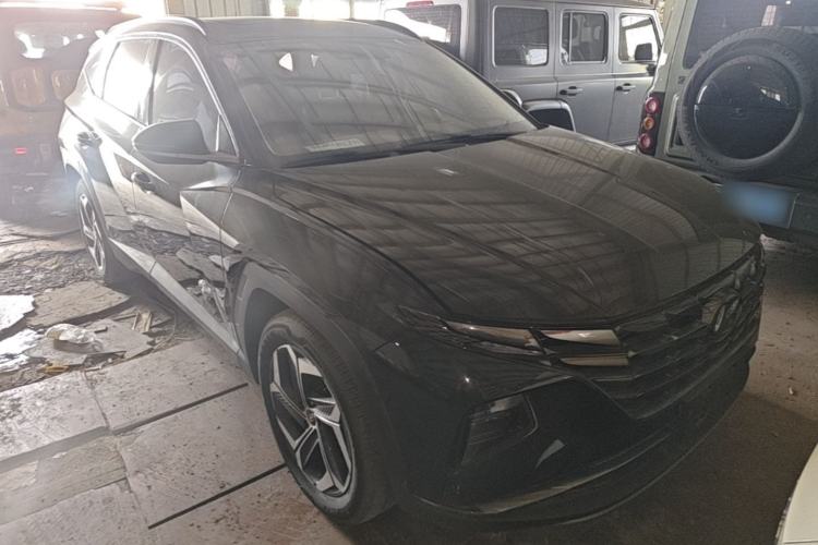 Used Hyundai Tucson 2023 Tucson L 1.5T Automatic Two-Wheel Drive LUX Prestige Edition Front Right 45 Deg