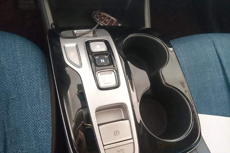 Used Hyundai Tucson 2023 Tucson L 1.5T Automatic Two-Wheel Drive DLX Luxury Edition Gear Lever
