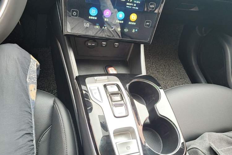 Used Hyundai Tucson 2023 Tucson L 1.5T Automatic Two-Wheel Drive DLX Luxury Edition Gear Lever