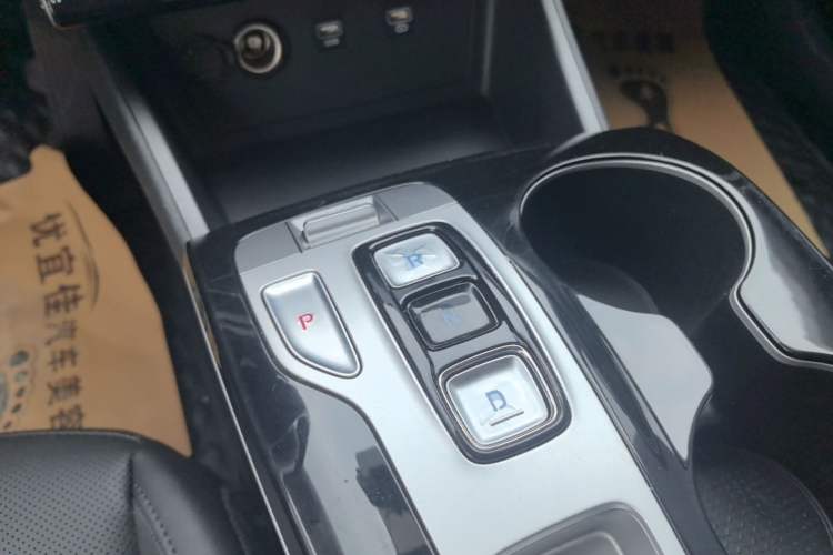 Used Hyundai Tucson 2023 Tucson L 1.5T Automatic Two-Wheel Drive GLX Elite Edition Gear Lever
