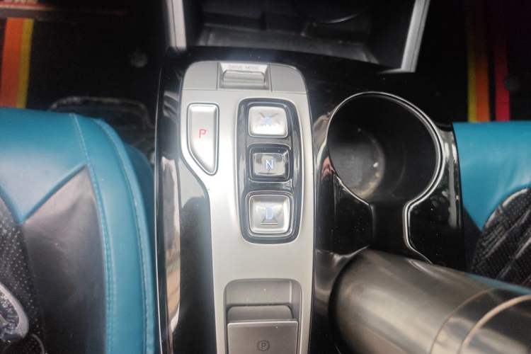 Used Hyundai Tucson 2023 Tucson L 1.5T Automatic Two-Wheel Drive LUX Prestige Edition Gear Lever