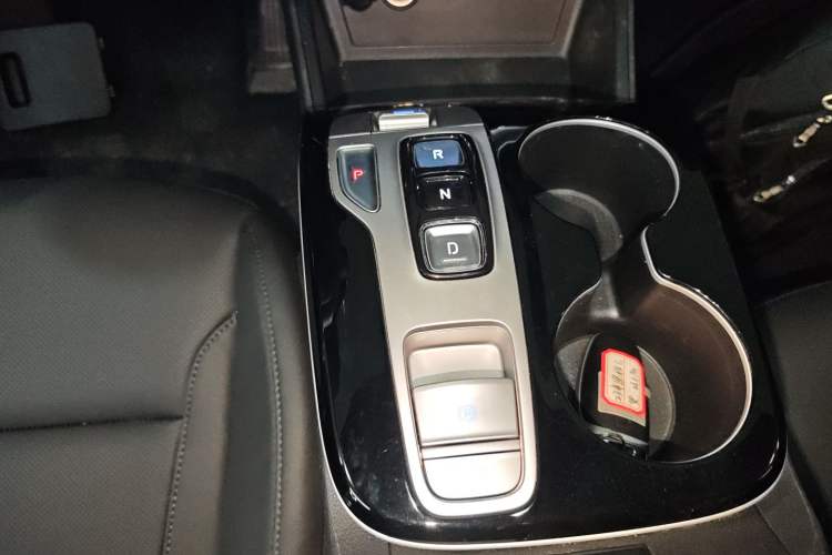 Used Hyundai Tucson 2023 Tucson L 1.5T Automatic Two-Wheel Drive GLX Elite Edition Gear Lever