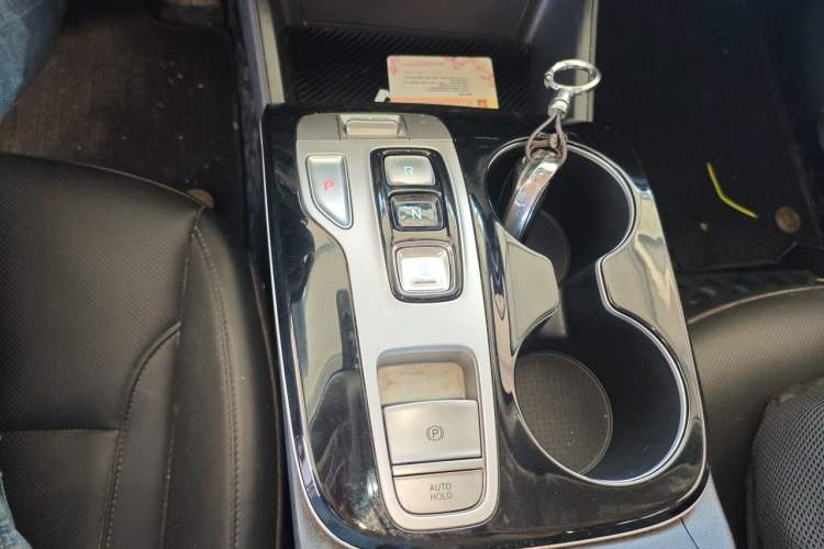 Used Hyundai Tucson 2023 Tucson L 1.5T Automatic Two-Wheel Drive DLX Luxury Edition Gear Lever