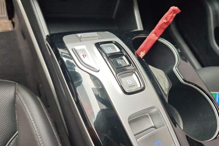 Used Hyundai Tucson 2023 Tucson L 1.5T Automatic Two-Wheel Drive GLX Elite Edition Gear Lever