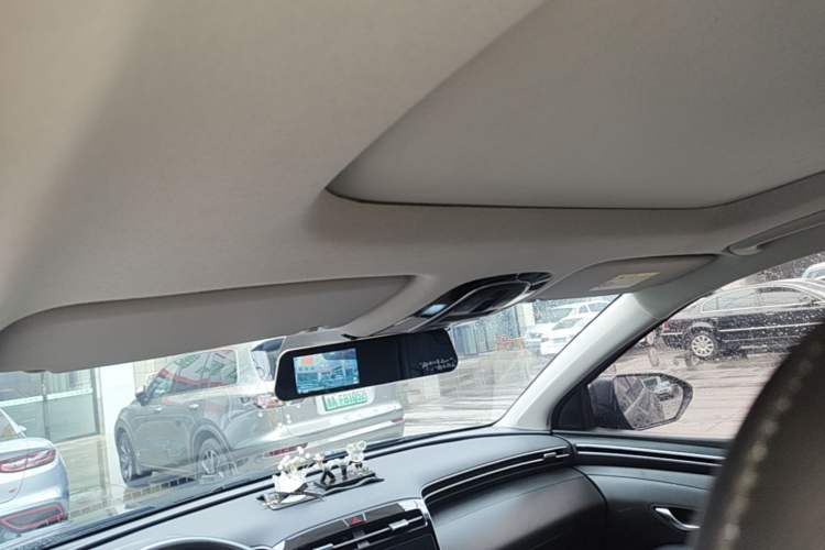 Used Hyundai Tucson 2023 Tucson L 1.5T Automatic Two-Wheel Drive DLX Luxury Edition Headliner
