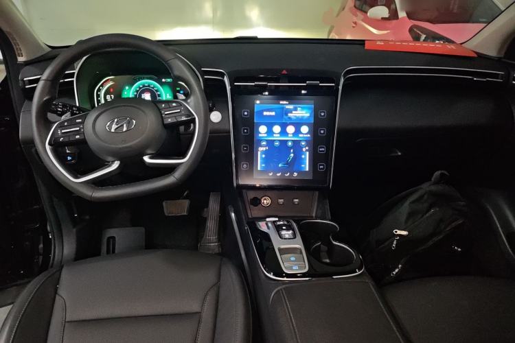 Used Hyundai Tucson 2023 Tucson L 1.5T Automatic Two-Wheel Drive GLX Elite Edition Interior 2