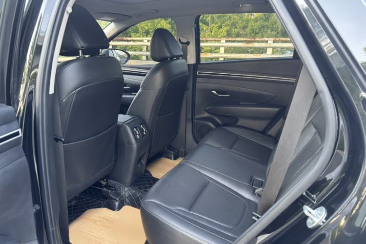 Used Hyundai Tucson 2023 Tucson L 1.5T Automatic Two-Wheel Drive GLX Elite Edition Interior 4
