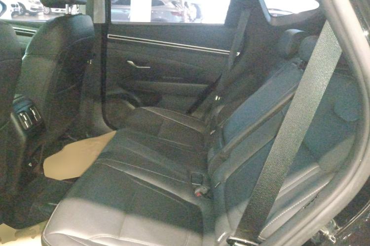 Used Hyundai Tucson 2023 Tucson L 1.5T Automatic Two-Wheel Drive GLX Elite Edition Interior 4