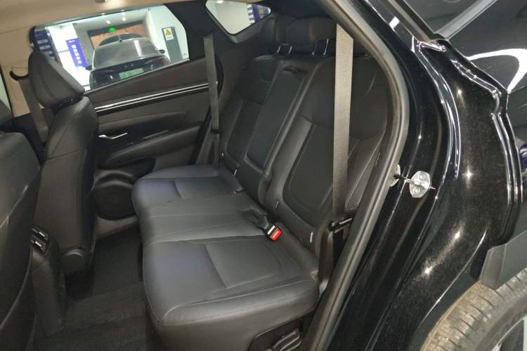 Used Hyundai Tucson 2023 Tucson L 1.5T Automatic Two-Wheel Drive GLX Elite Edition Interior 4