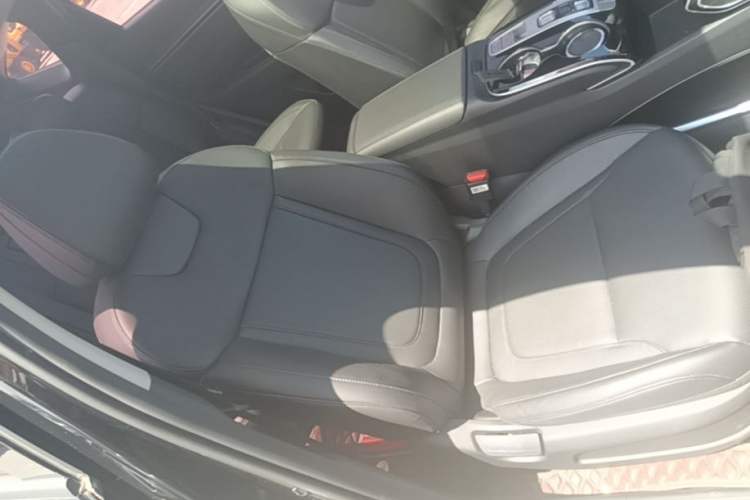 Used Hyundai Tucson 2023 Tucson L 1.5T Automatic Two-Wheel Drive DLX Luxury Edition Right Front Seat