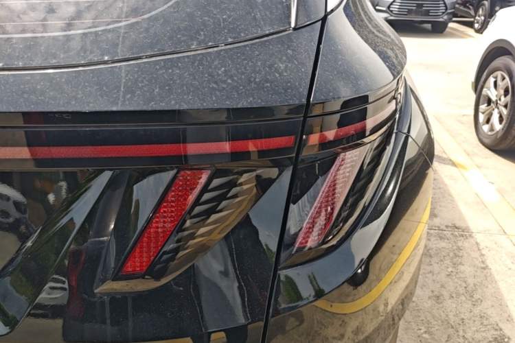 Used Hyundai Tucson 2023 Tucson L 1.5T Automatic Two-Wheel Drive DLX Luxury Edition Right Rear Taillight