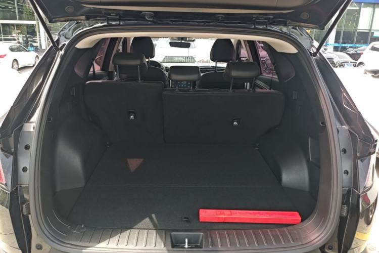 Used Hyundai Tucson 2023 Tucson L 1.5T Automatic Two-Wheel Drive DLX Luxury Edition Trunk
