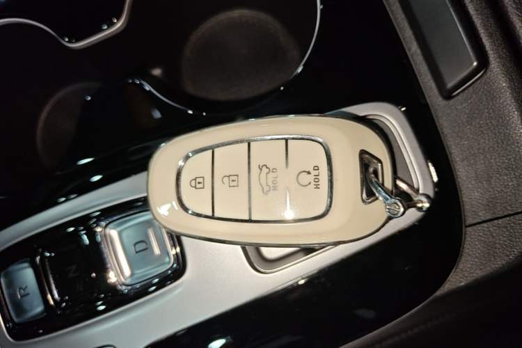 Used Hyundai Tucson 2023 Tucson L 1.5T Automatic Two-Wheel Drive DLX Luxury Edition Vehicle Key