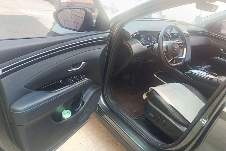 Used Hyundai Tucson 2023 Tucson L 1.5T Automatic Two-Wheel Drive LUX Prestige Edition Driver Seat