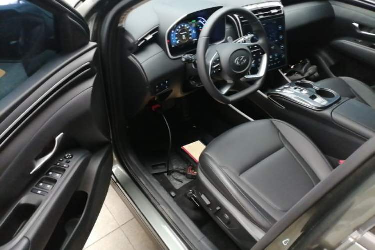 Used Hyundai Tucson 2023 Tucson L 1.5T Automatic Two-Wheel Drive DLX Luxury Edition Driver Seat