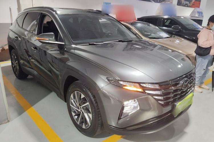 Used Hyundai Tucson 2023 Tucson L 1.5T Automatic Two-Wheel Drive GLX Elite Edition Front Right 45 Deg