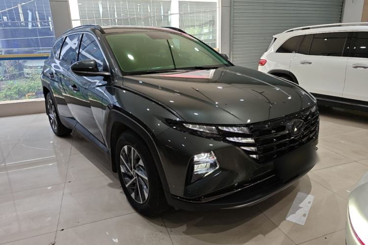 Used Hyundai Tucson 2023 Tucson L 1.5T Automatic Two-Wheel Drive GLX Elite Edition Front Right 45 Deg
