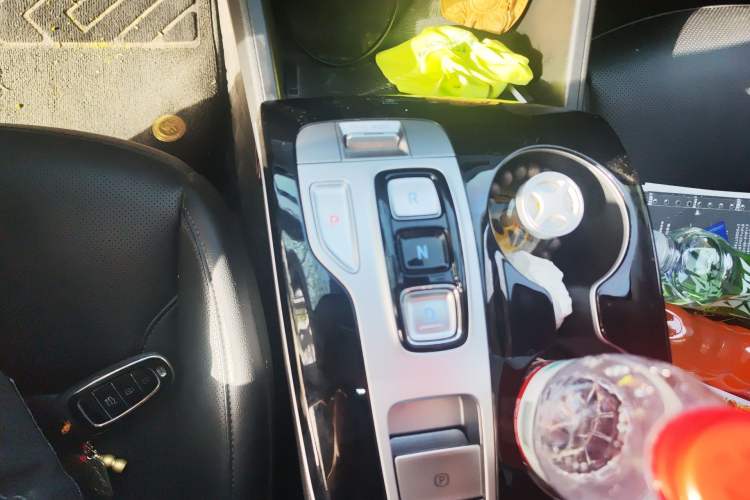 Used Hyundai Tucson 2023 Tucson L 1.5T Automatic Two-Wheel Drive LUX Prestige Edition Gear Lever