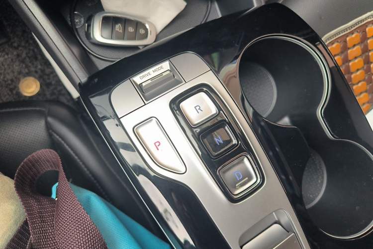 Used Hyundai Tucson 2023 Tucson L 1.5T Automatic Two-Wheel Drive GLX Elite Edition Gear Lever