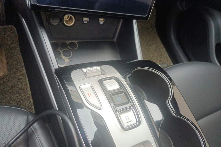 Used Hyundai Tucson 2023 Tucson L 1.5T Automatic Two-Wheel Drive GLX Elite Edition Gear Lever