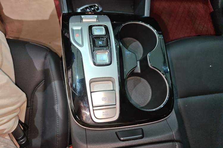 Used Hyundai Tucson 2023 Tucson L 1.5T Automatic Two-Wheel Drive GLX Elite Edition Gear Lever