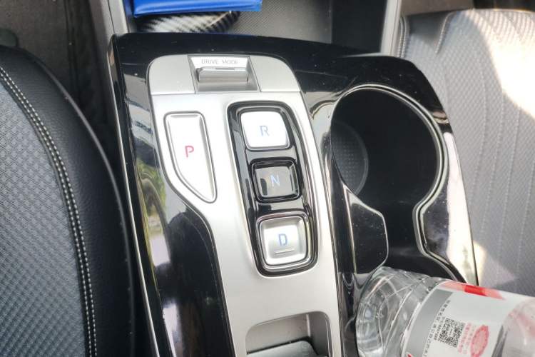 Used Hyundai Tucson 2023 Tucson L 1.5T Automatic Two-Wheel Drive GLX Elite Edition Gear Lever